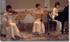 フルート、ヴァイオリン、ピアノ